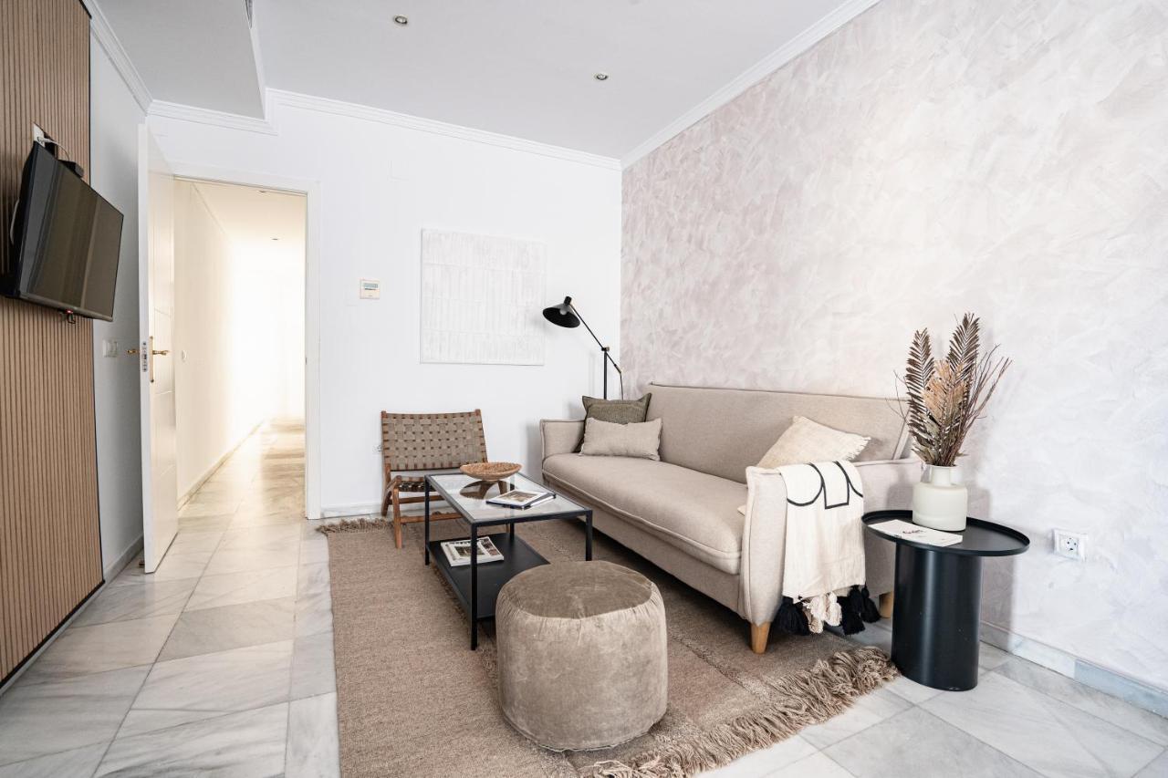 Stay U-Nique Apartments Plaza Constitucion Málaga Extérieur photo