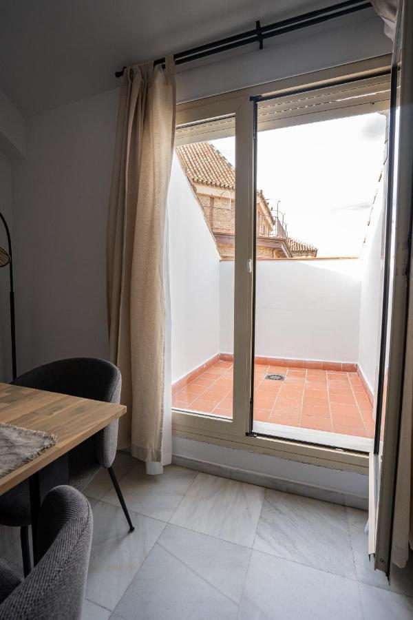Stay U-Nique Apartments Plaza Constitucion Málaga Extérieur photo