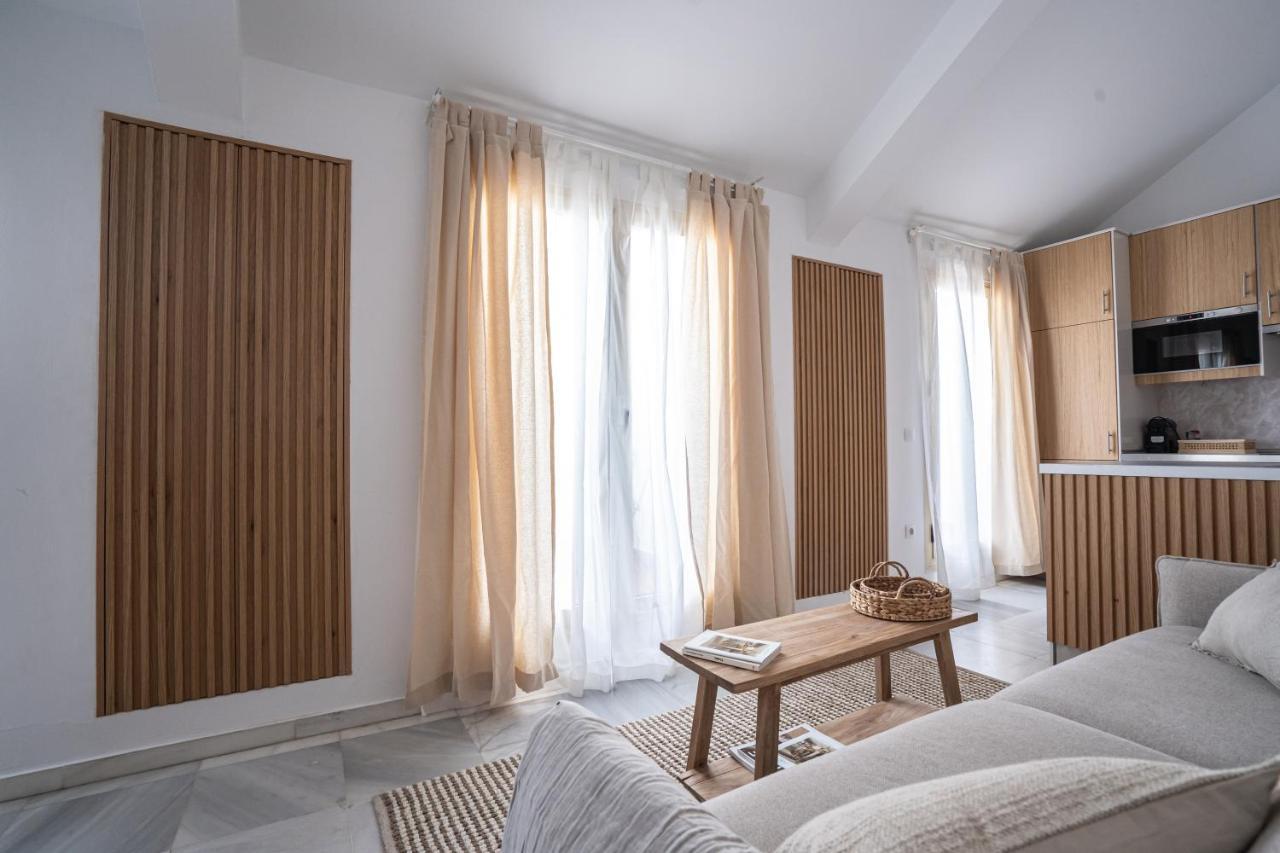 Stay U-Nique Apartments Plaza Constitucion Málaga Extérieur photo
