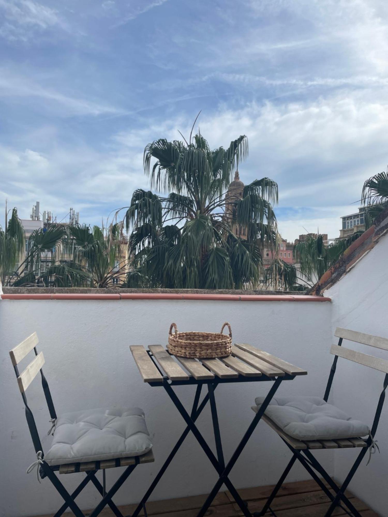 Stay U-Nique Apartments Plaza Constitucion Málaga Extérieur photo